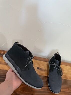 UGG Freamon Men’s Chukka Boots Waterproof Size 9